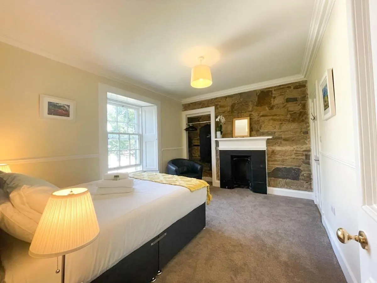 Remarkable 5Br Townhouse With Garden, Sleeps 12 Edinburgh United Kingdom