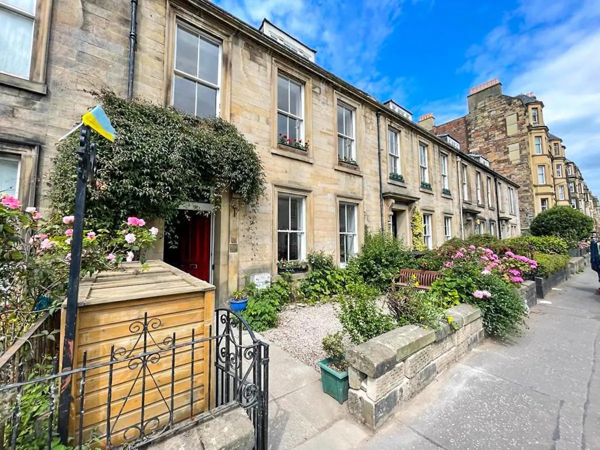 Remarkable 5Br Townhouse With Garden, Sleeps 12 Edinburgh 0*,
