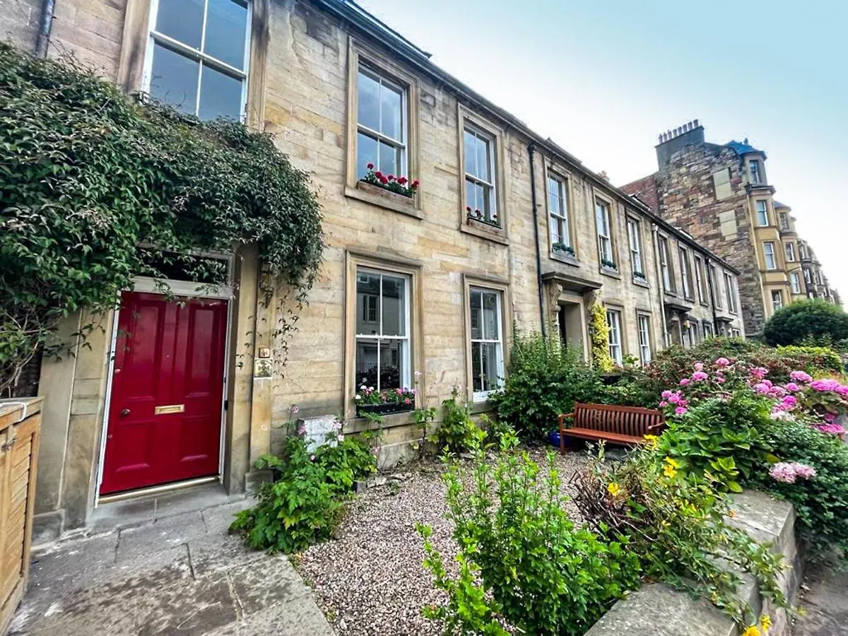 Remarkable 5Br Townhouse With Garden, Sleeps 12 Edinburgh United Kingdom